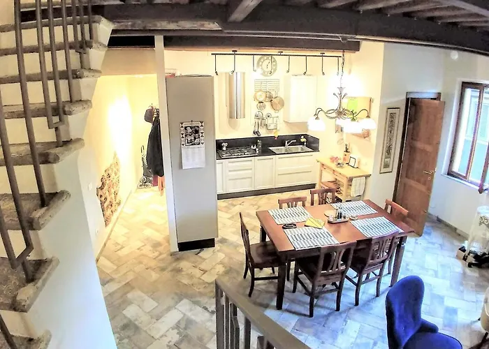 The Aerie - Il Nido Dell Aquila - Central 8Bd Recentely Renovated